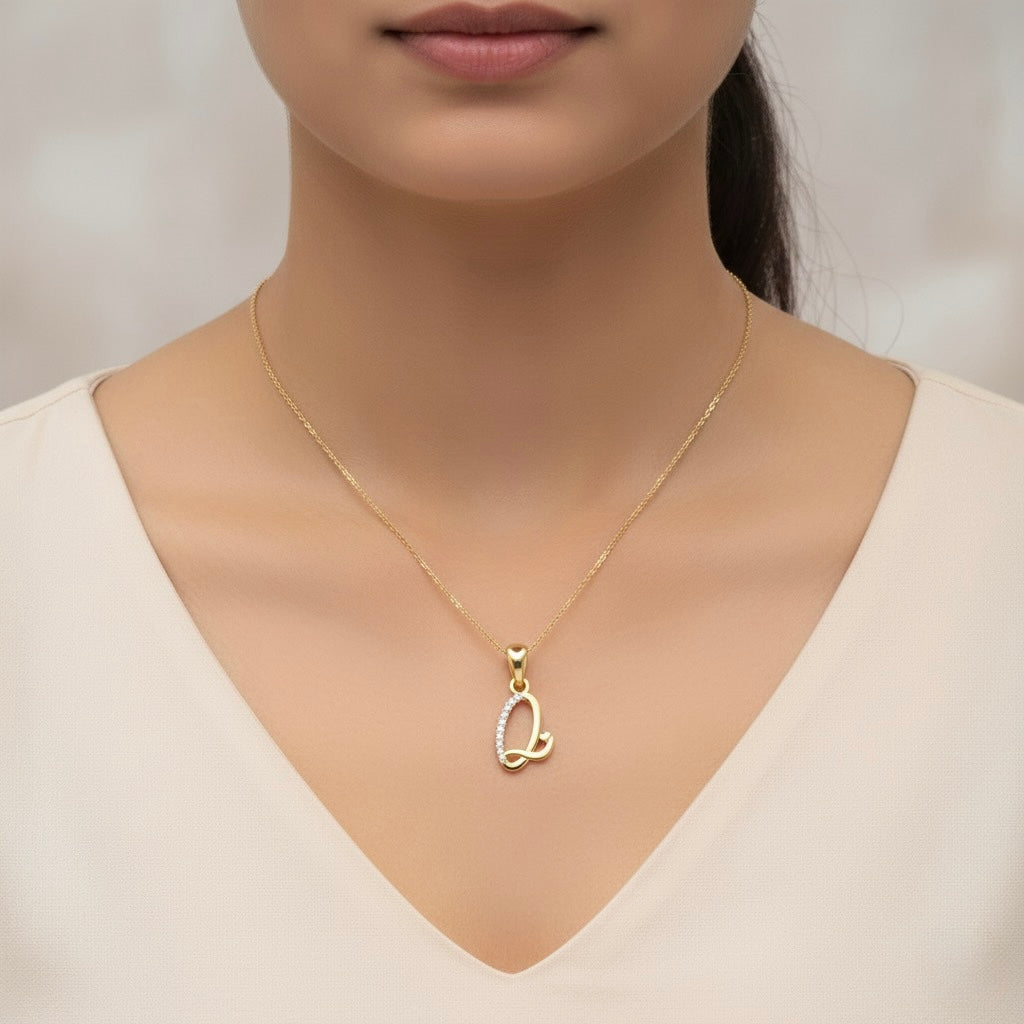 gold plated 925 sterling silver letter Q pendant